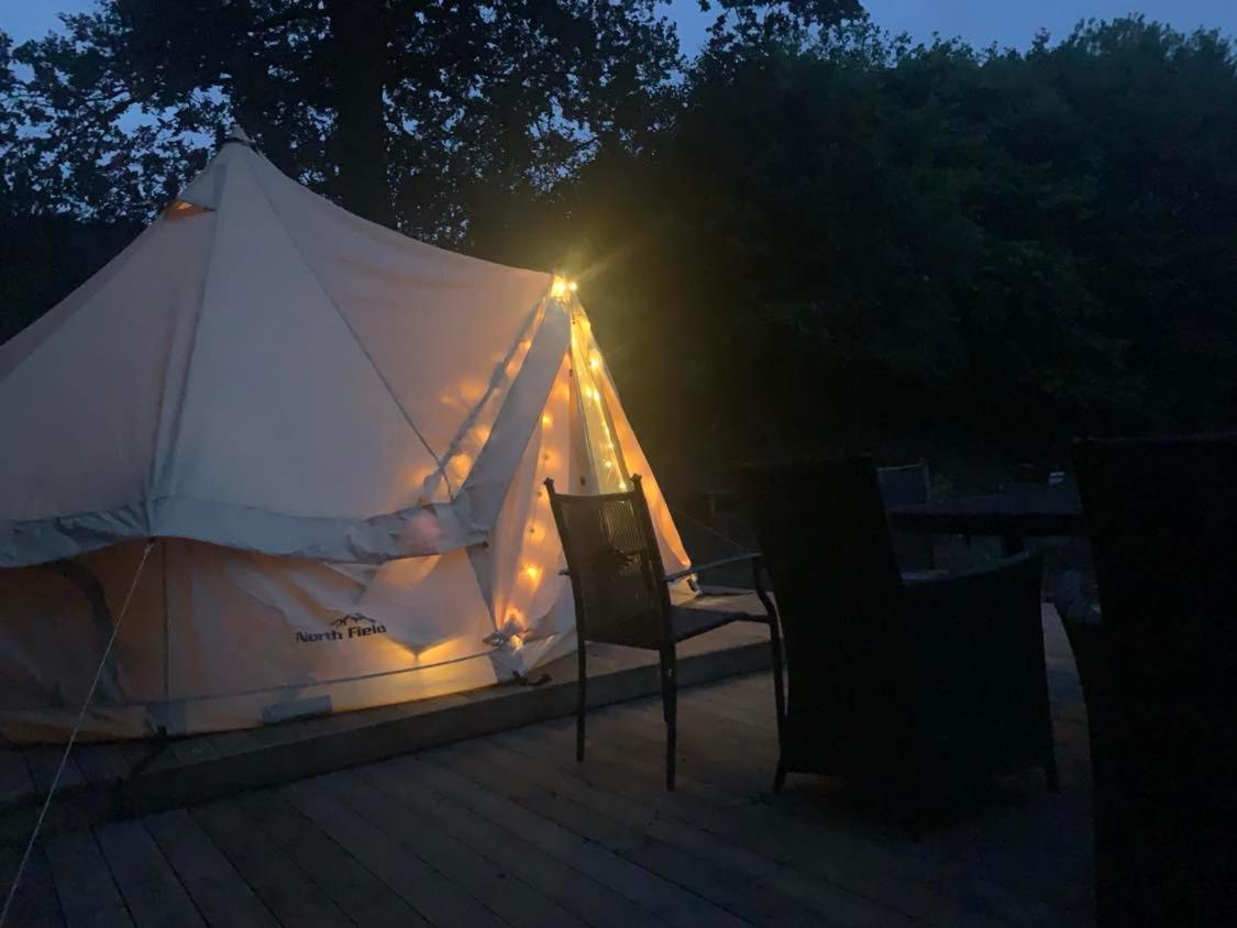 ホテル Glamping Mi Casa Tu Casadk Vissenbjerg エクステリア 写真